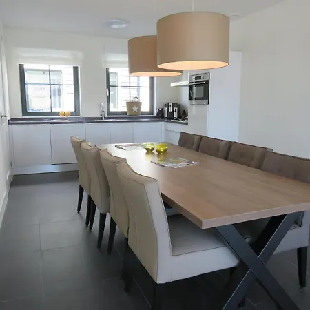 Spacious Near Amsterdam Apartment