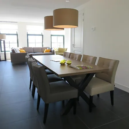 Spacious Near Amsterdam * Uitdam