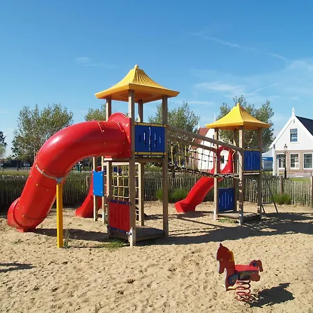 Spacious Near Amsterdam *